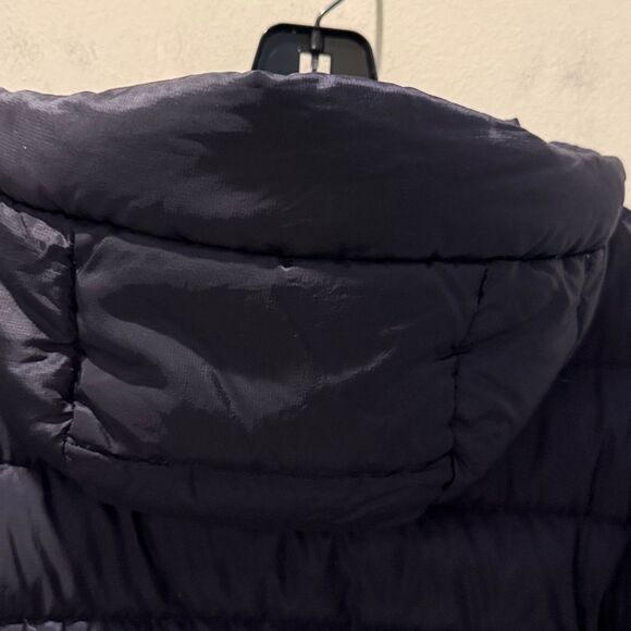 Uniqlo Navy Blue Ultra Light Down Jacket with Hoodie size Medium - Picture 5 of 10